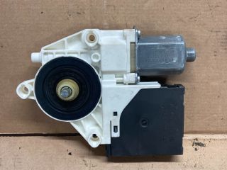 bontott AUDI A3 Bal hátsó Ablakemelő Motor