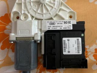 bontott AUDI A3 Bal hátsó Ablakemelő Motor