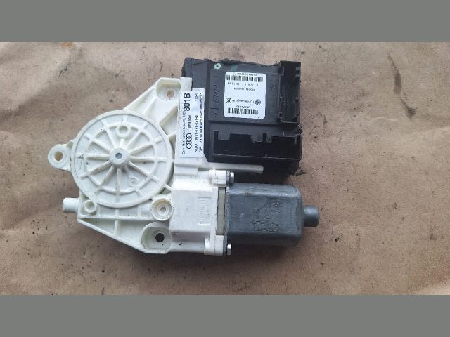 bontott AUDI A3 Bal hátsó Ablakemelő Motor