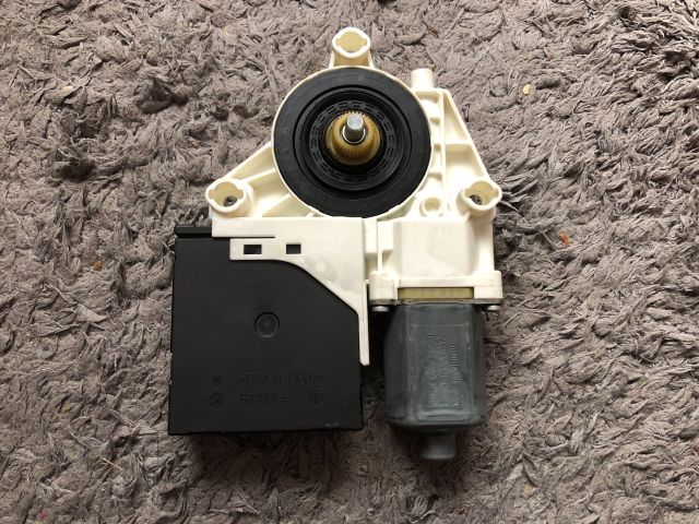 bontott AUDI A3 Bal hátsó Ablakemelő Motor