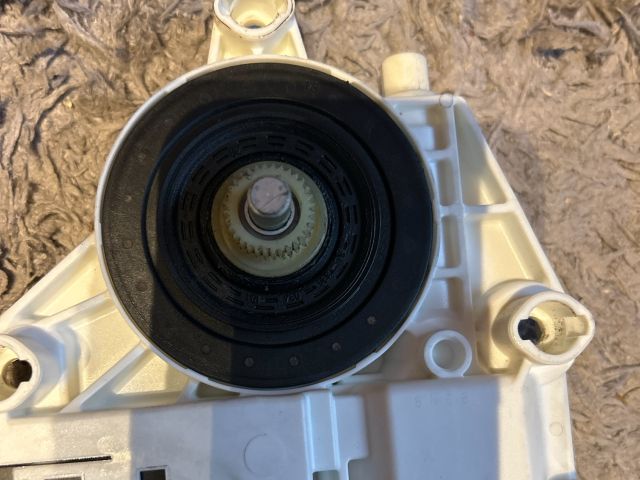 bontott AUDI A3 Bal hátsó Ablakemelő Motor