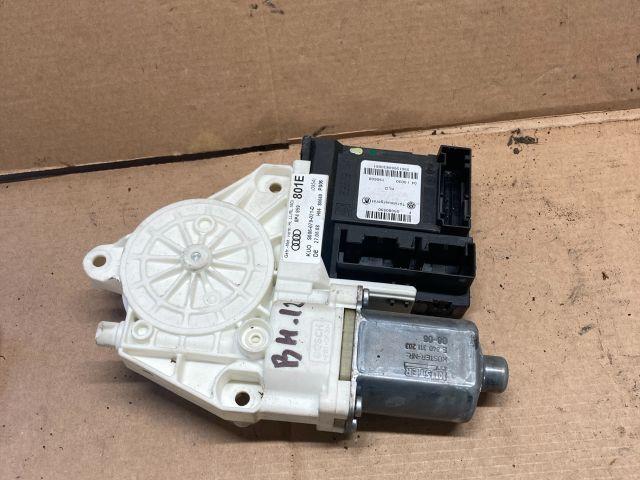 bontott AUDI A3 Bal hátsó Ablakemelő Motor