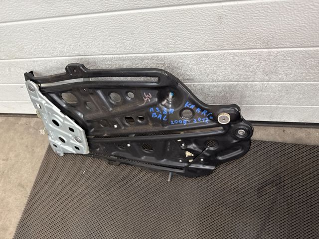 bontott AUDI A3 Bal hátsó Ablakemelő Szerkezet (Elektromos)