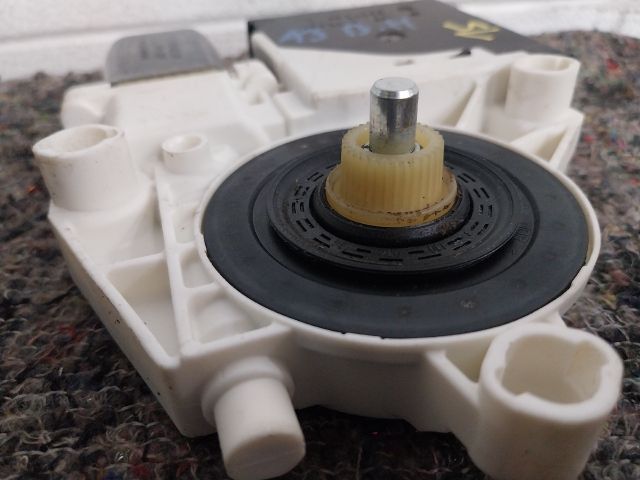 bontott AUDI A3 Bal hátsó Ablakemelő Szerkezet (Elektromos)