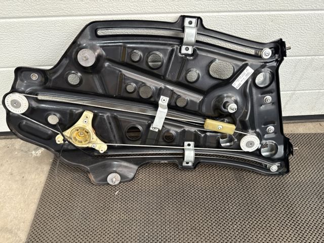 bontott AUDI A3 Bal hátsó Ablakemelő Szerkezet (Elektromos)