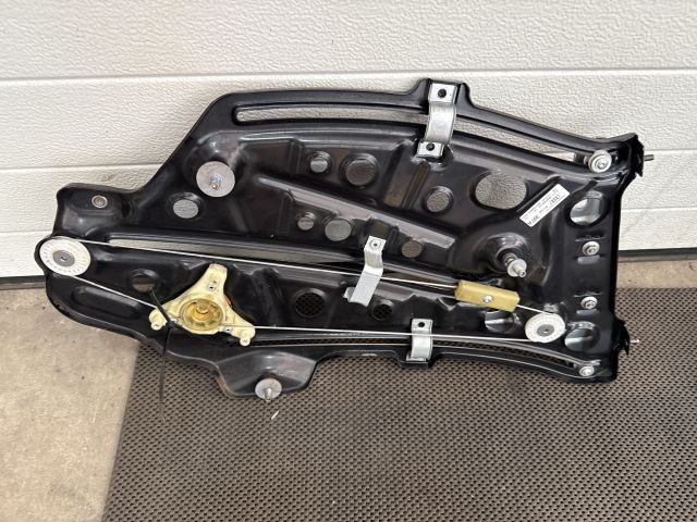 bontott AUDI A3 Bal hátsó Ablakemelő Szerkezet (Elektromos)