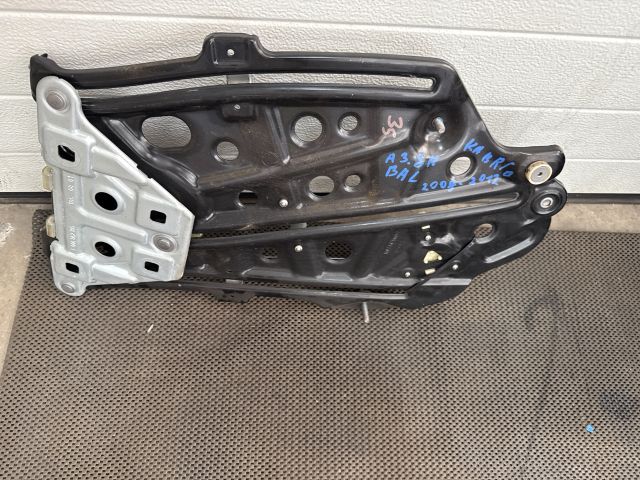 bontott AUDI A3 Bal hátsó Ablakemelő Szerkezet (Elektromos)