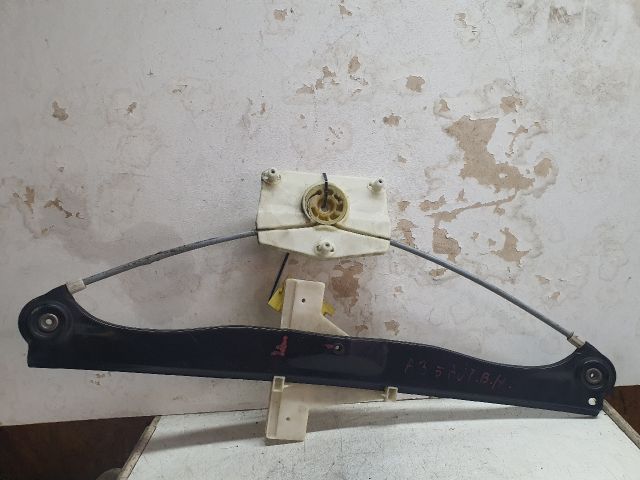 bontott AUDI A3 Bal hátsó Ablakemelő Szerkezet (Elektromos)