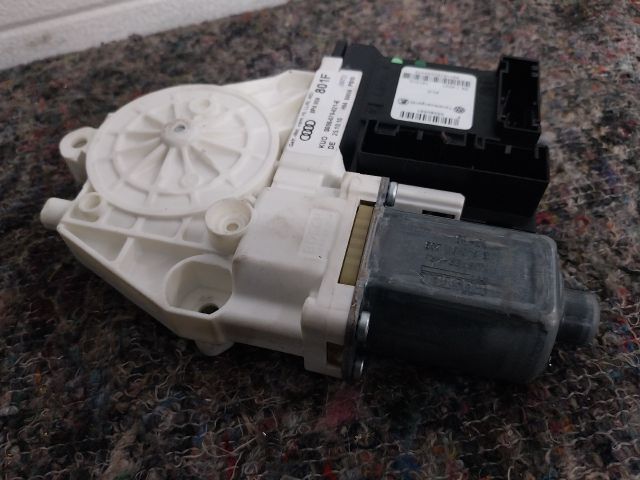 bontott AUDI A3 Bal hátsó Ablakemelő Szerkezet (Elektromos)