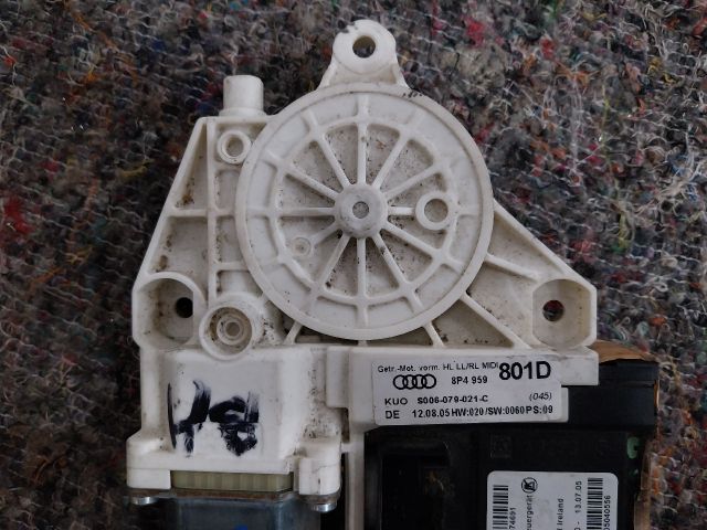 bontott AUDI A3 Bal hátsó Ablakemelő Szerkezet (Elektromos)