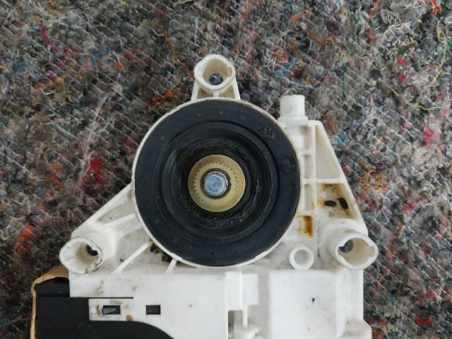 bontott AUDI A3 Bal hátsó Ablakemelő Szerkezet (Elektromos)