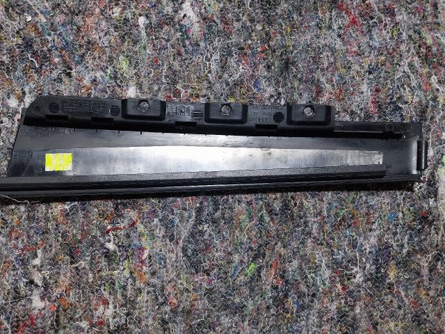 bontott AUDI A3 Bal hátsó Ajtó Díszléc