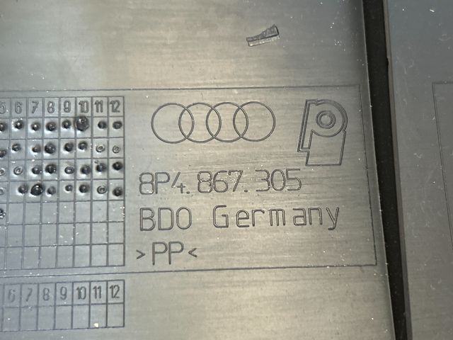 bontott AUDI A3 Bal hátsó Ajtó Kárpit