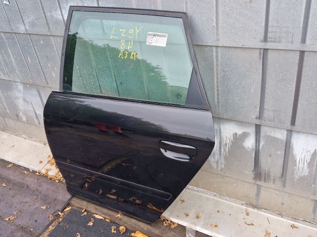 bontott AUDI A3 Bal hátsó Ajtó (Részeivel)