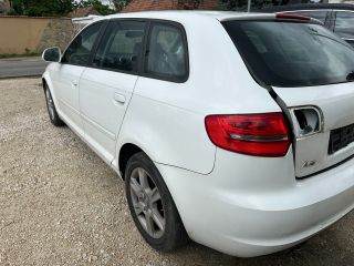 bontott AUDI A3 Bal hátsó Ajtó (Részeivel)