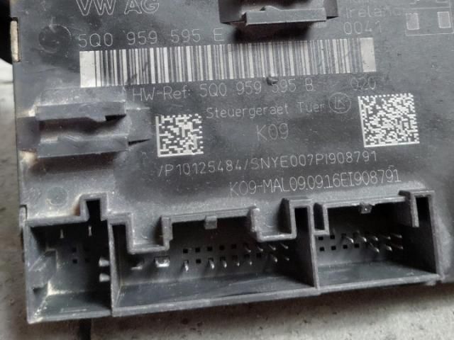 bontott AUDI A3 Bal hátsó Ajtó Vezérlőegység