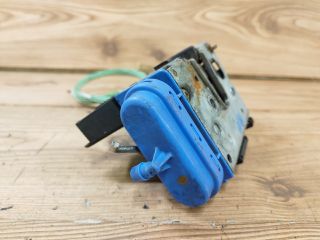 bontott AUDI A3 Bal hátsó Ajtózár