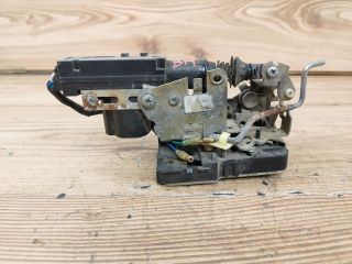 bontott AUDI A3 Bal hátsó Ajtózár