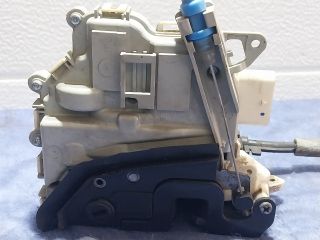 bontott AUDI A3 Bal hátsó Ajtózár