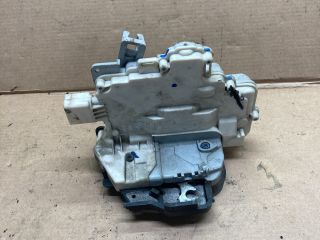 bontott AUDI A3 Bal hátsó Ajtózár