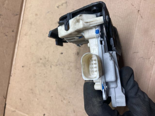 bontott AUDI A3 Bal hátsó Ajtózár