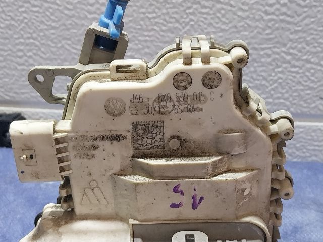 bontott AUDI A3 Bal hátsó Ajtózár