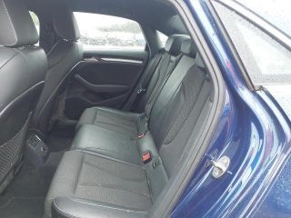 bontott AUDI A3 Bal hátsó Csomagtér Burkolat (Műanyag)