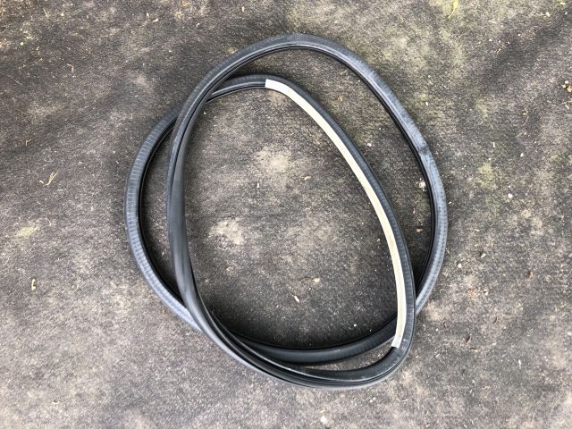 bontott AUDI A3 Bal hátsó Gumikéder