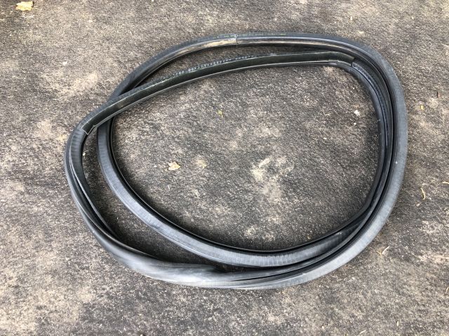 bontott AUDI A3 Bal hátsó Gumikéder