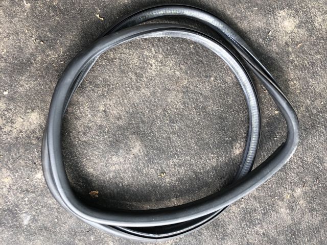 bontott AUDI A3 Bal hátsó Gumikéder