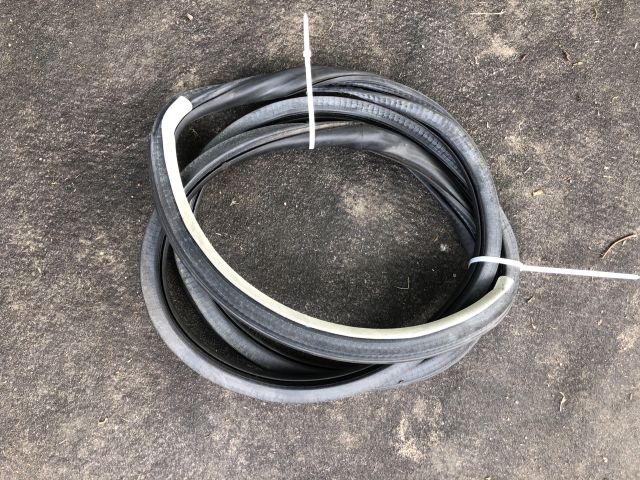 bontott AUDI A3 Bal hátsó Gumikéder