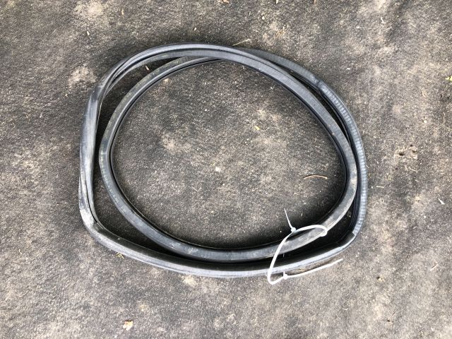 bontott AUDI A3 Bal hátsó Gumikéder