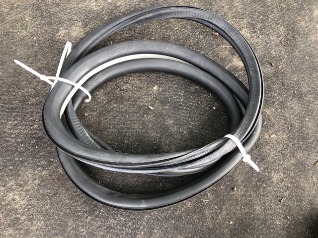 bontott AUDI A3 Bal hátsó Gumikéder