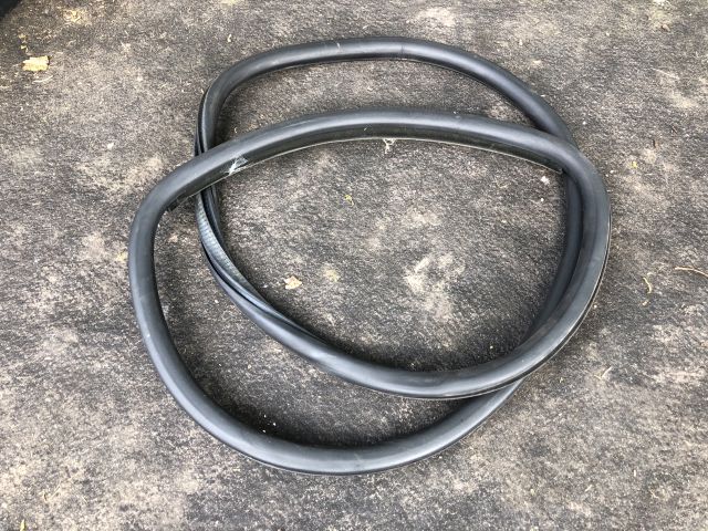 bontott AUDI A3 Bal hátsó Gumikéder