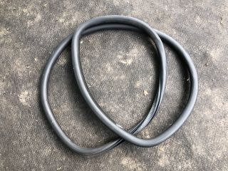 bontott AUDI A3 Bal hátsó Gumikéder