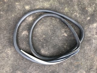 bontott AUDI A3 Bal hátsó Gumikéder