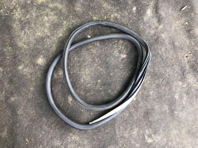 bontott AUDI A3 Bal hátsó Gumikéder