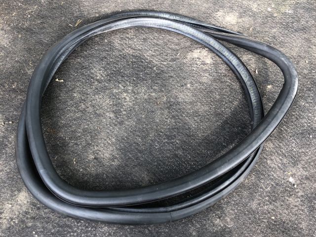 bontott AUDI A3 Bal hátsó Gumikéder