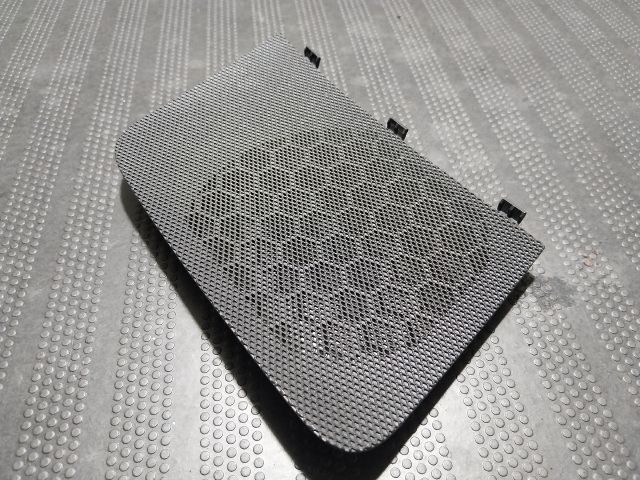 bontott AUDI A3 Bal hátsó Hangszóró Burkolat