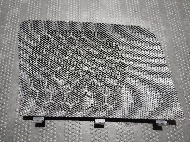 bontott AUDI A3 Bal hátsó Hangszóró Burkolat