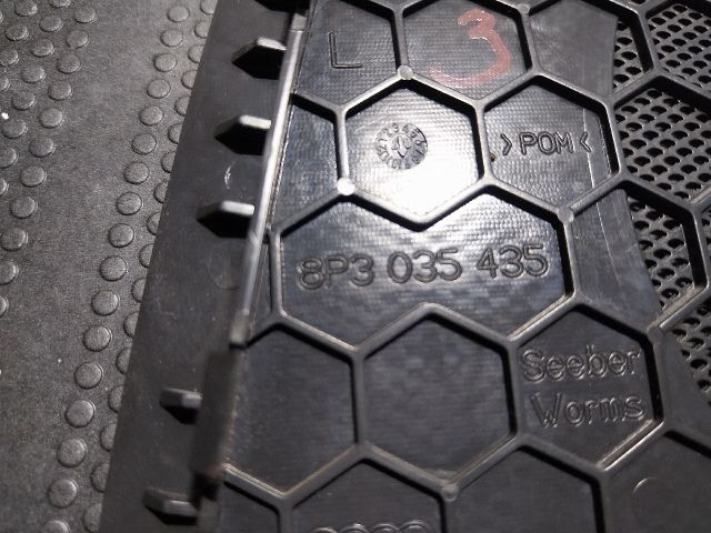 bontott AUDI A3 Bal hátsó Hangszóró Burkolat