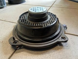 bontott AUDI A3 Bal hátsó Hangszóró