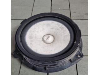 bontott AUDI A3 Bal hátsó Hangszóró