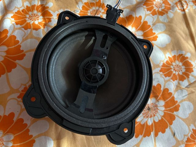 bontott AUDI A3 Bal hátsó Hangszóró