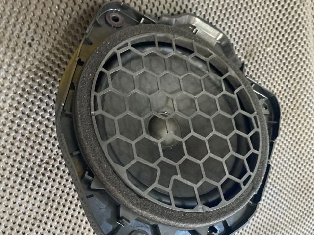 bontott AUDI A3 Bal hátsó Hangszóró