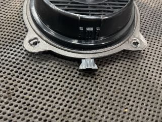 bontott AUDI A3 Bal hátsó Hangszóró