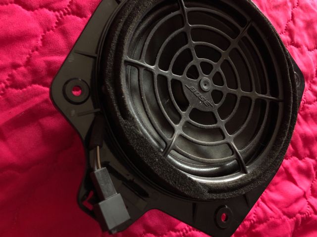 bontott AUDI A3 Bal hátsó Hangszóró