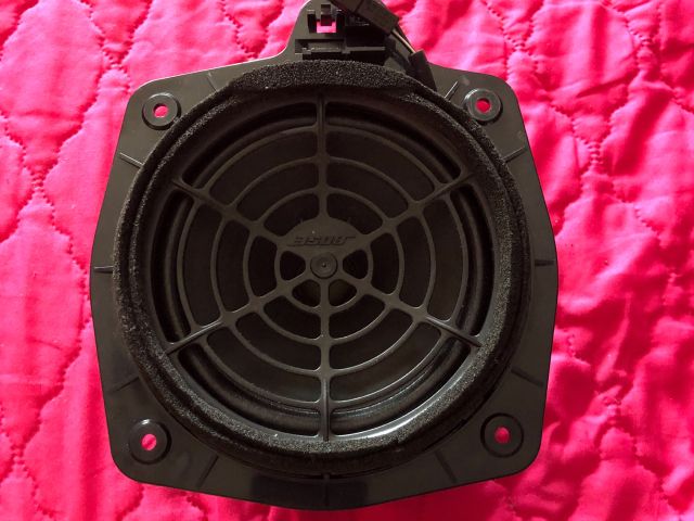 bontott AUDI A3 Bal hátsó Hangszóró