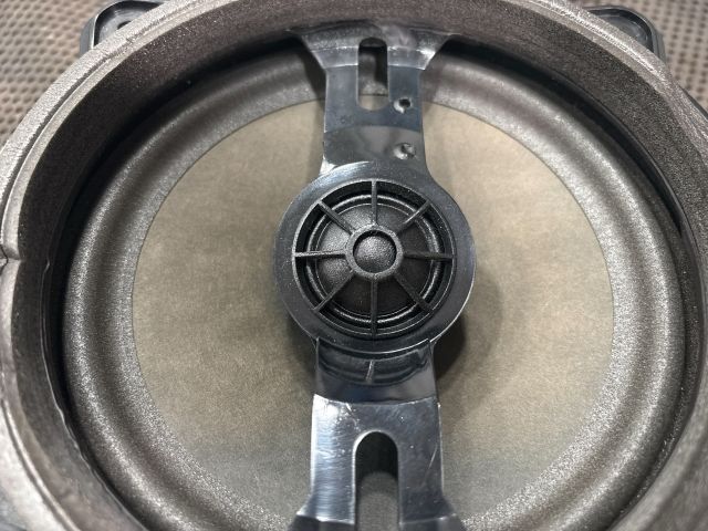 bontott AUDI A3 Bal hátsó Hangszóró