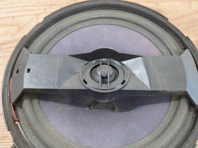 bontott AUDI A3 Bal hátsó Hangszóró